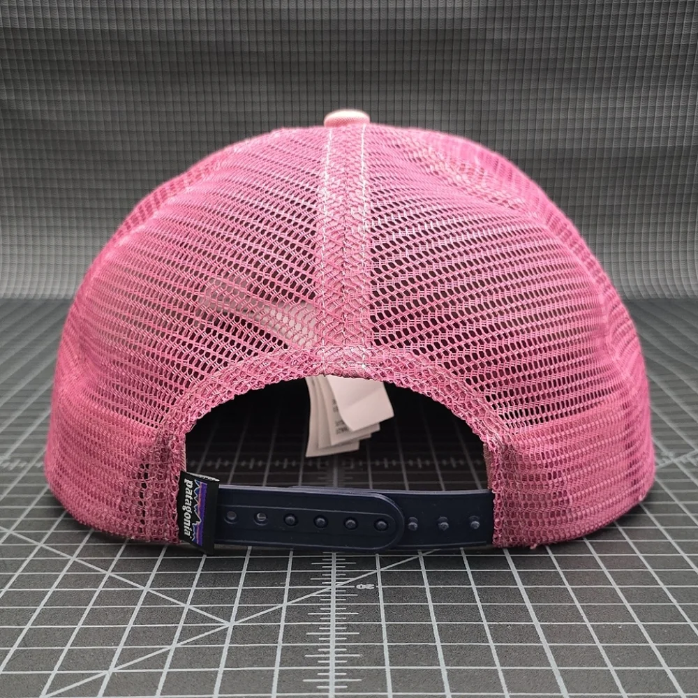 PATAGONIA P-6 LOGO TRUCKER HAT - LIGHT STAR PINK